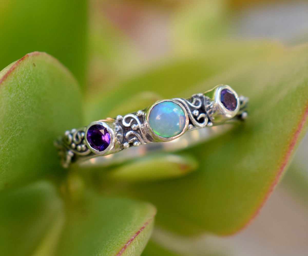 Anillo Basic Ópalo Amatistas