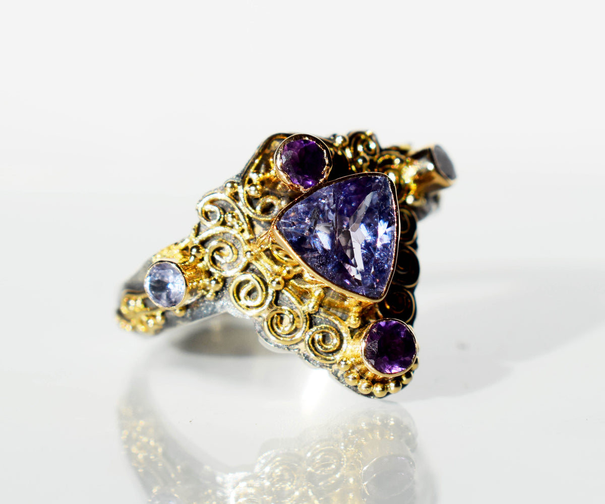 Anillo Totem Tanzanita