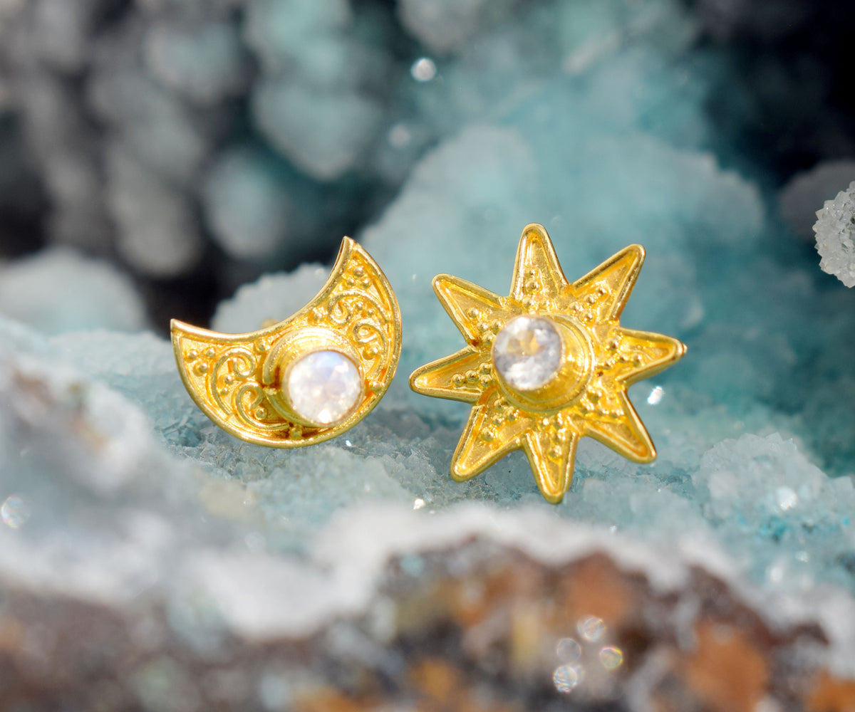 Aros Moon Star Gold Piedra Luna