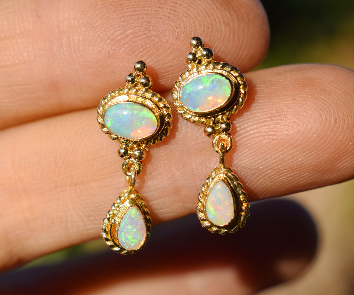 Aros Oval Drop Opalos