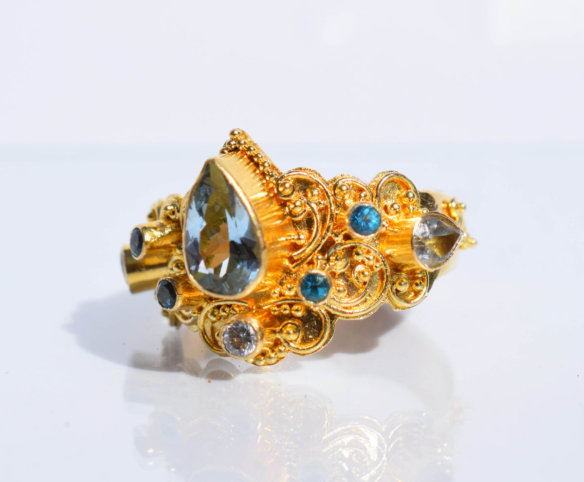 Anillo gold Magic Lotus Aguamarina