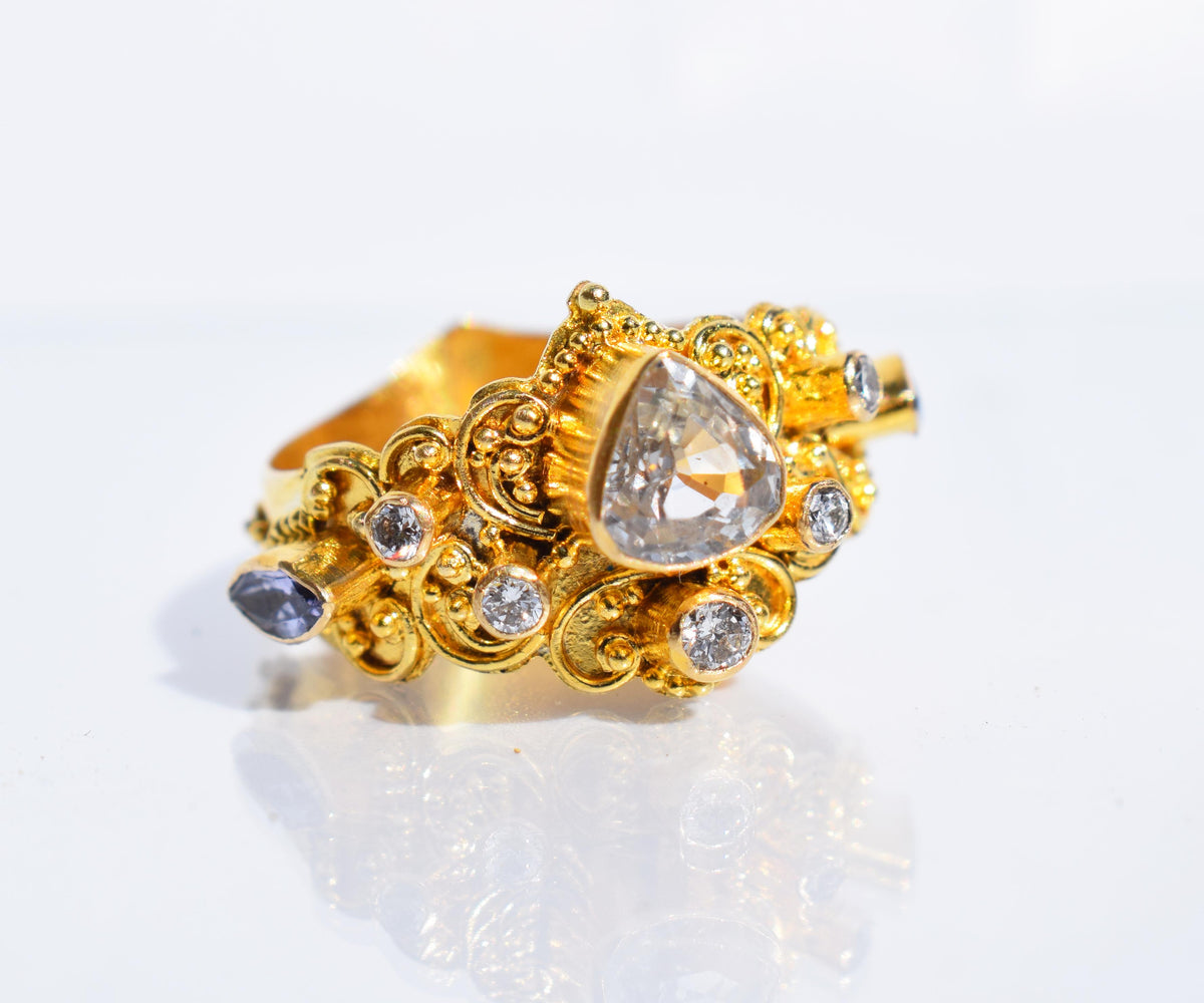 Anillo gold Magic Lotus Zafiro