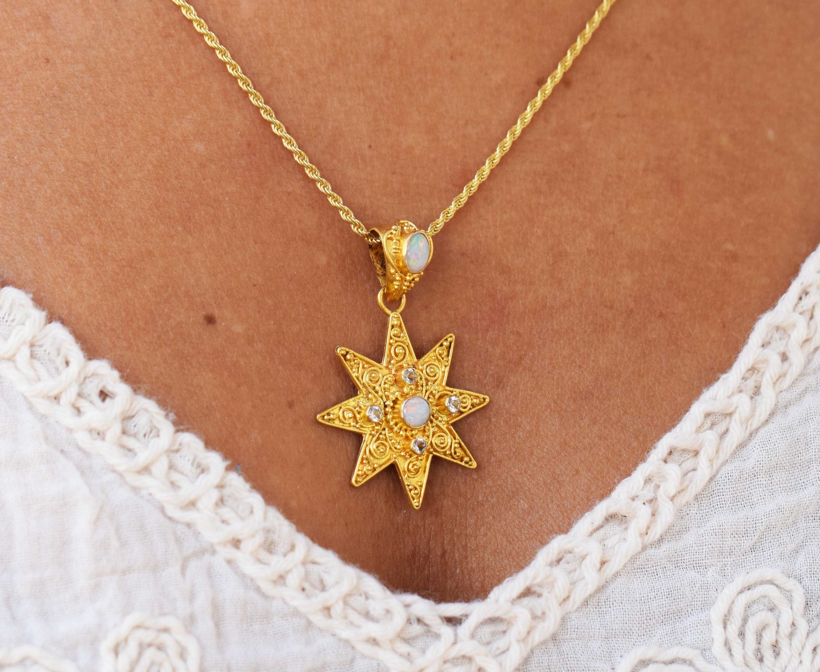 Colgante Venus Ópalo Topacios