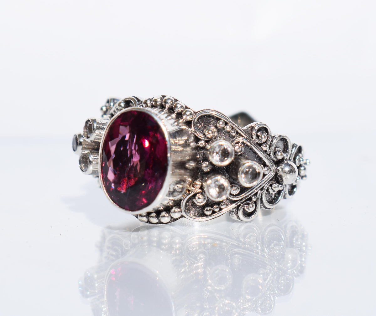 Anillo Kaya  Rodolita