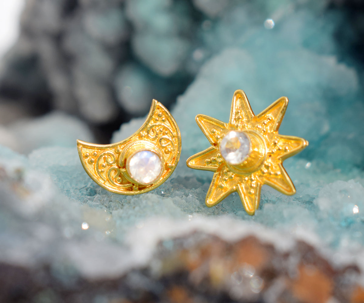 Aros Moon Star Gold Piedra Luna