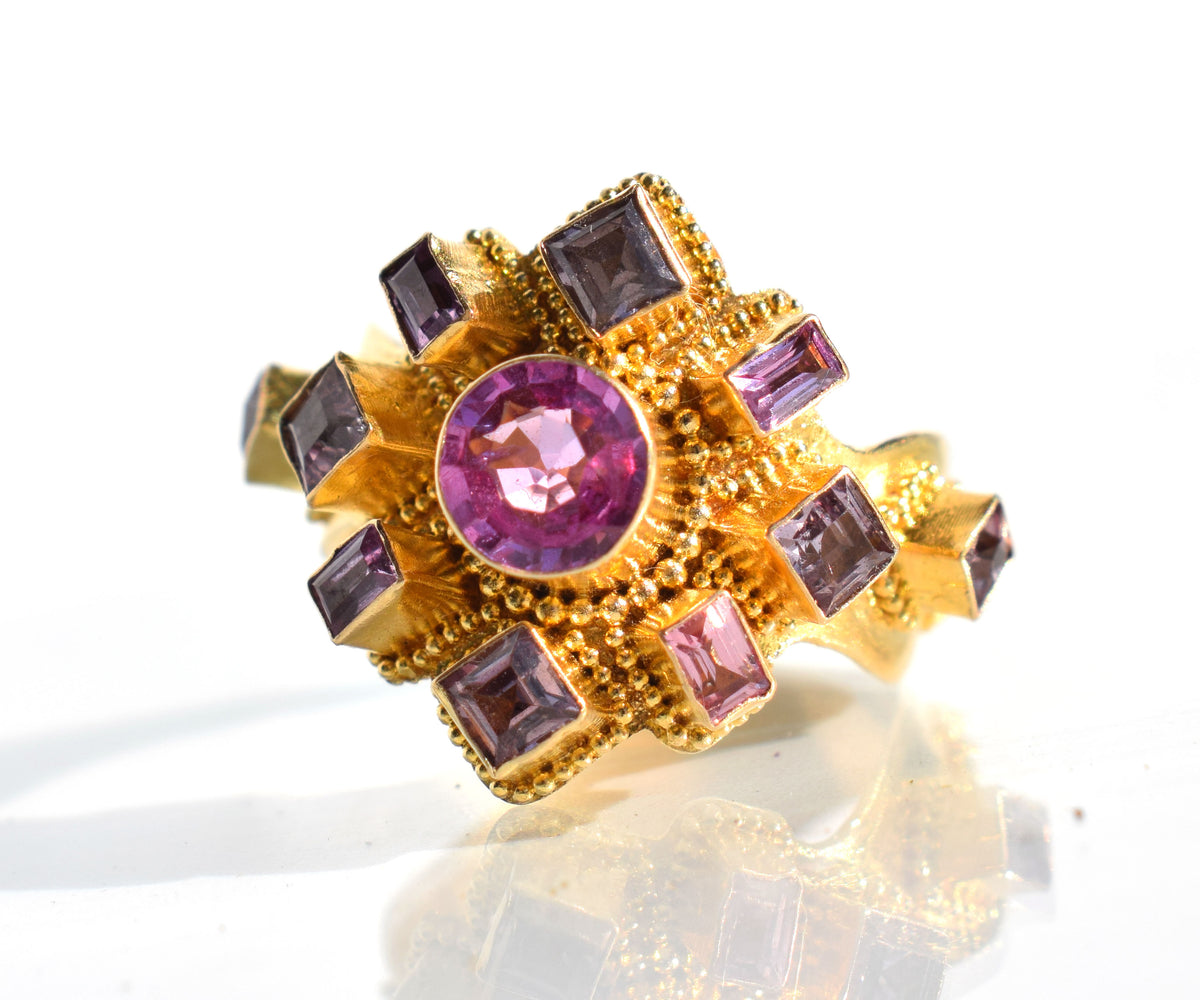 Anillo Surya Namaskar Zafiro Rosado