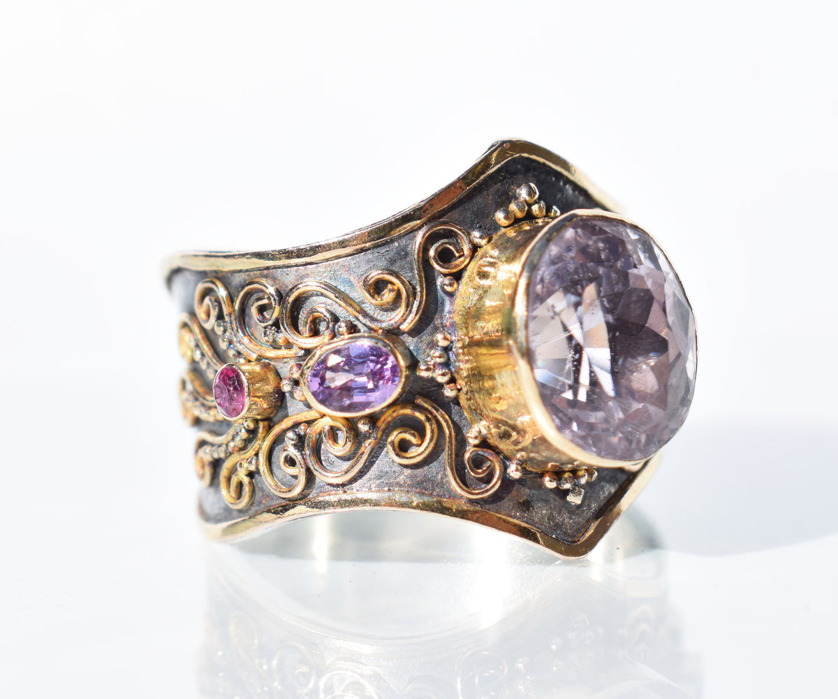 Anillo Makara Kunzita