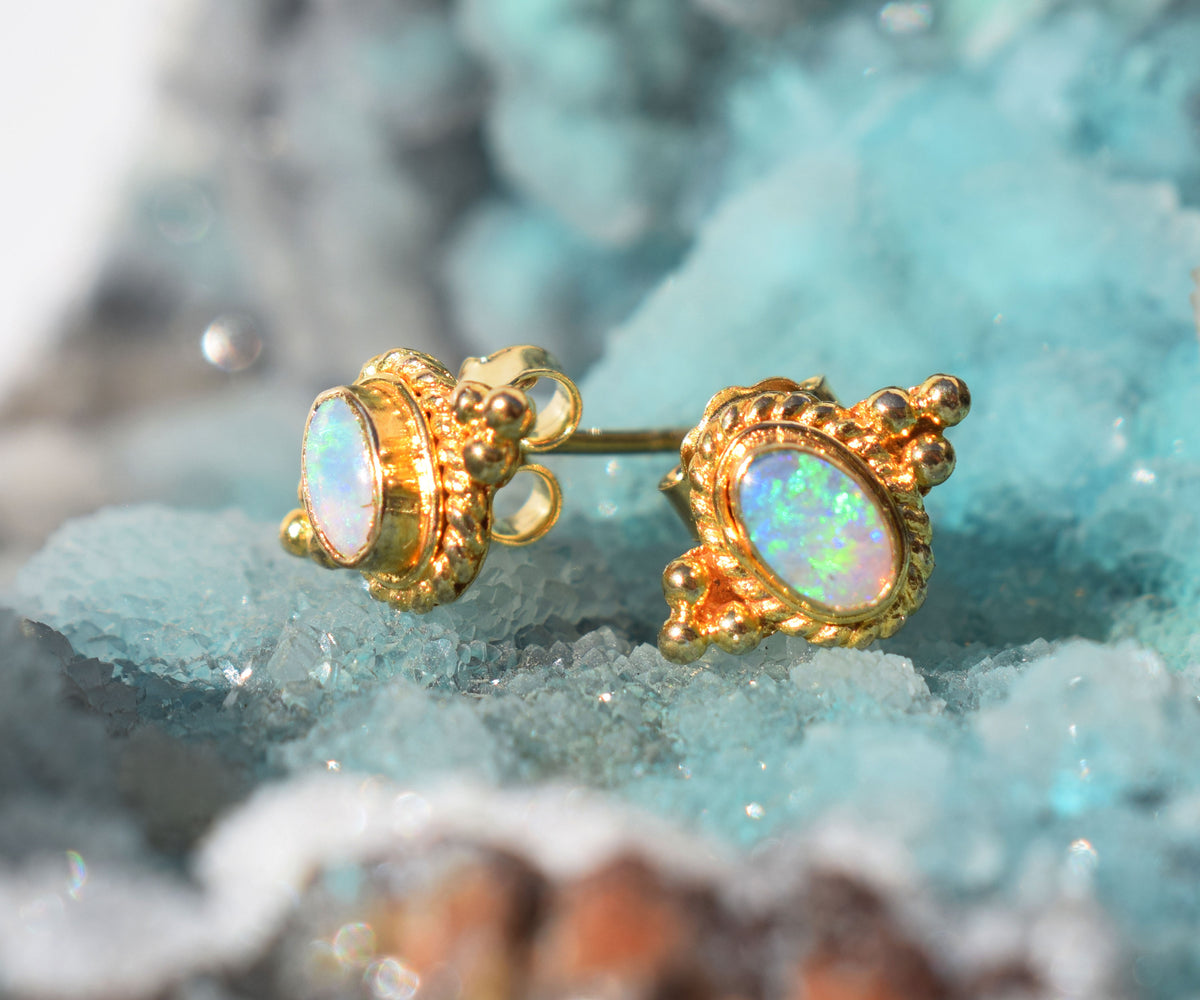 Aros Basic Studs Opalos