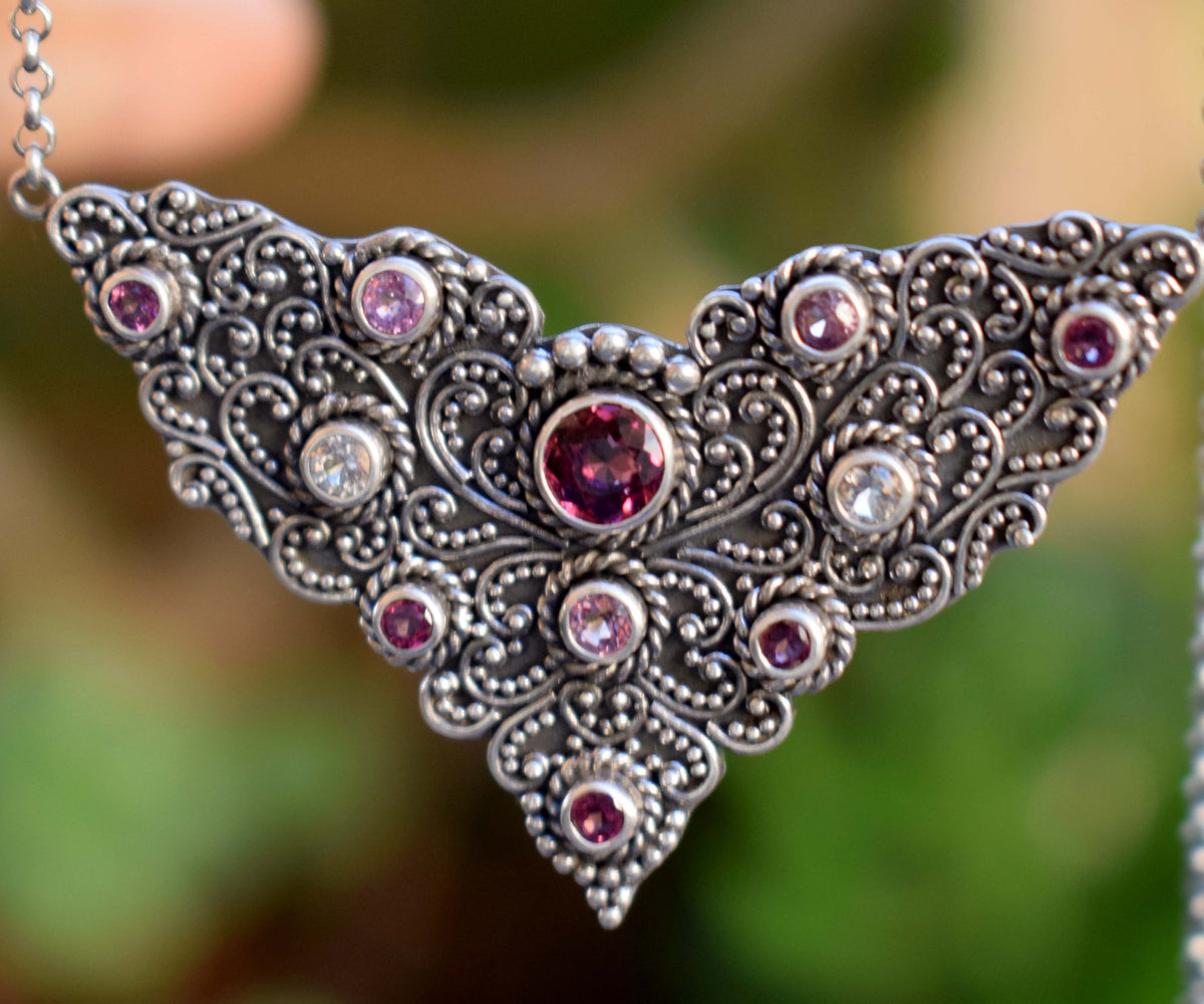 Collar Buterfly Rodolita