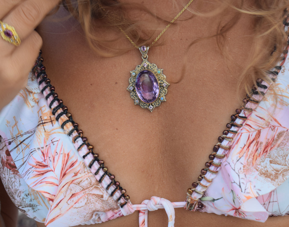 Colgante Isis Amatista