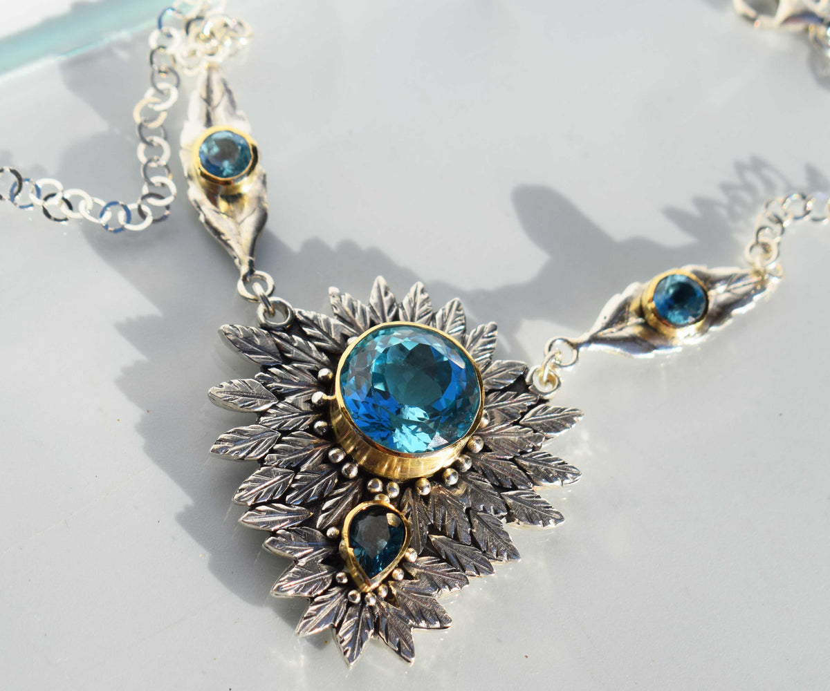 Collar Pocahontas Queen Topacio