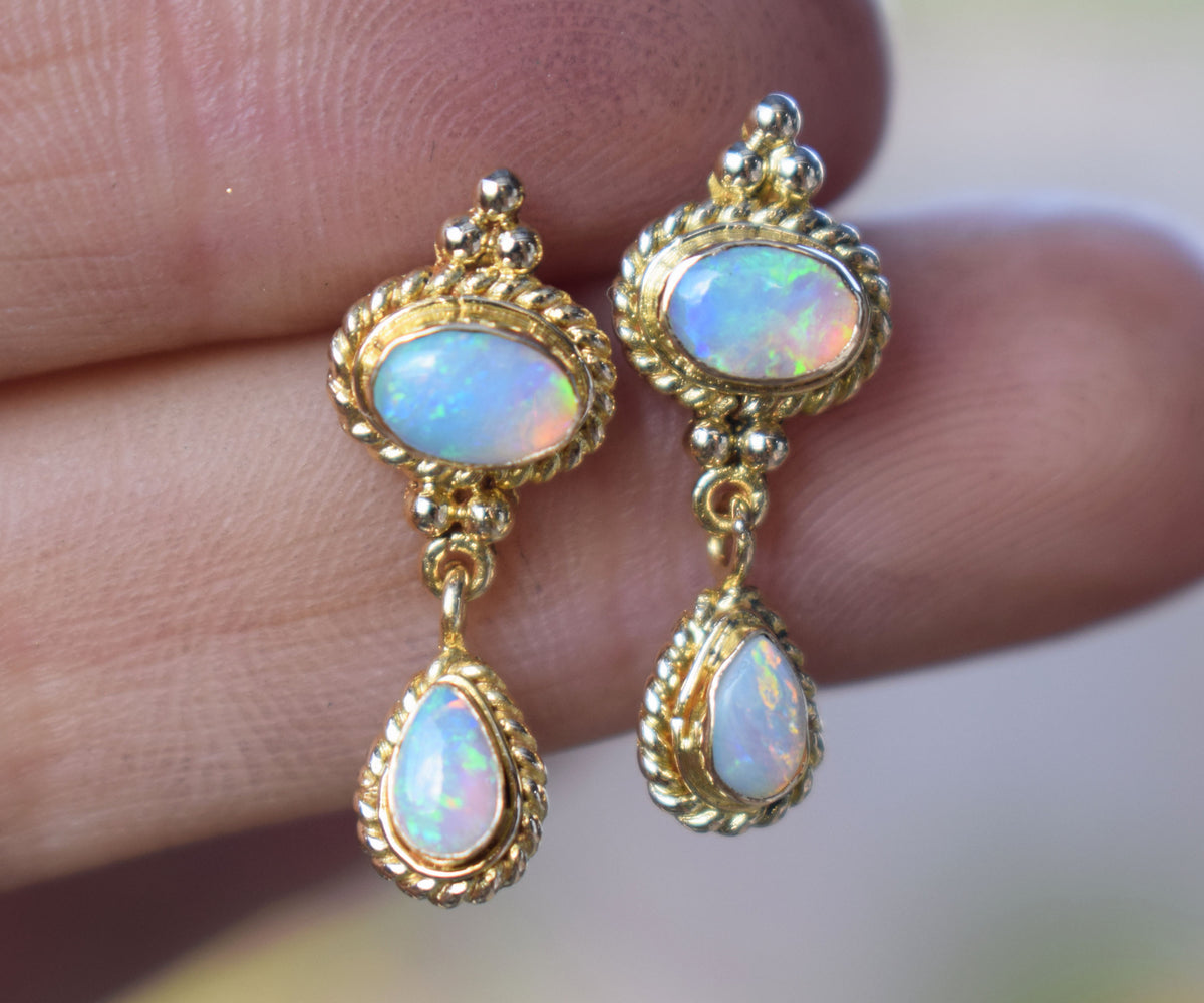 Aros Oval Drop Opalos