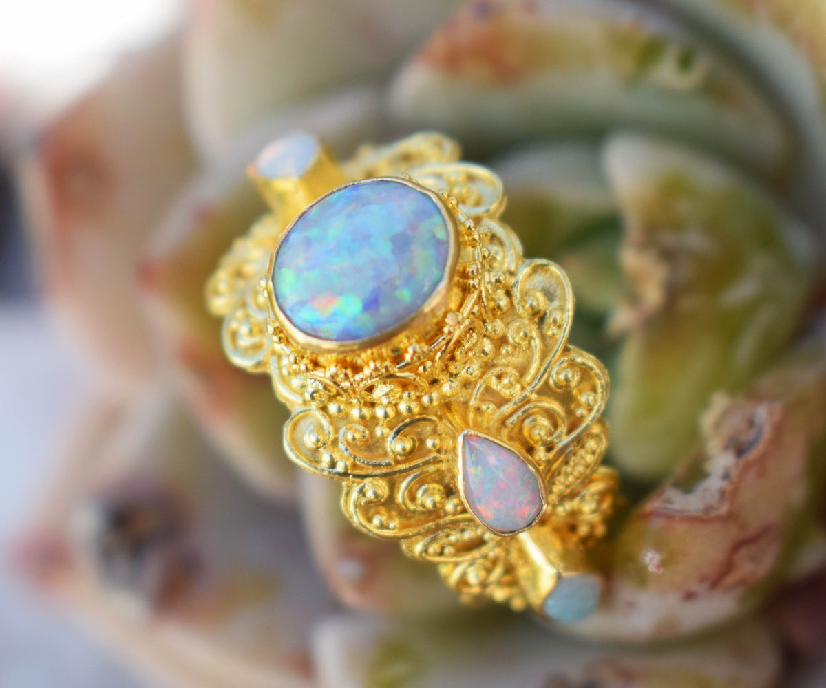 Anillo gold Antara Ópalos