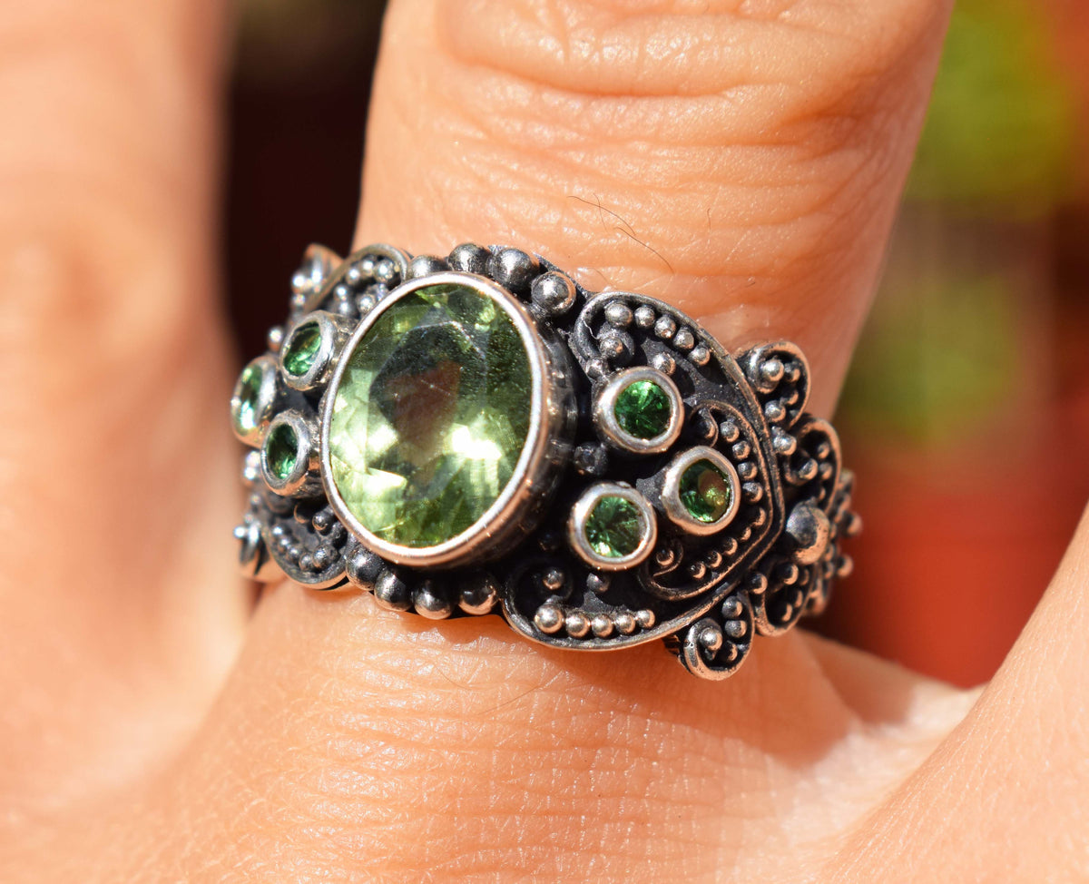 Anillo Kaya Turmalina