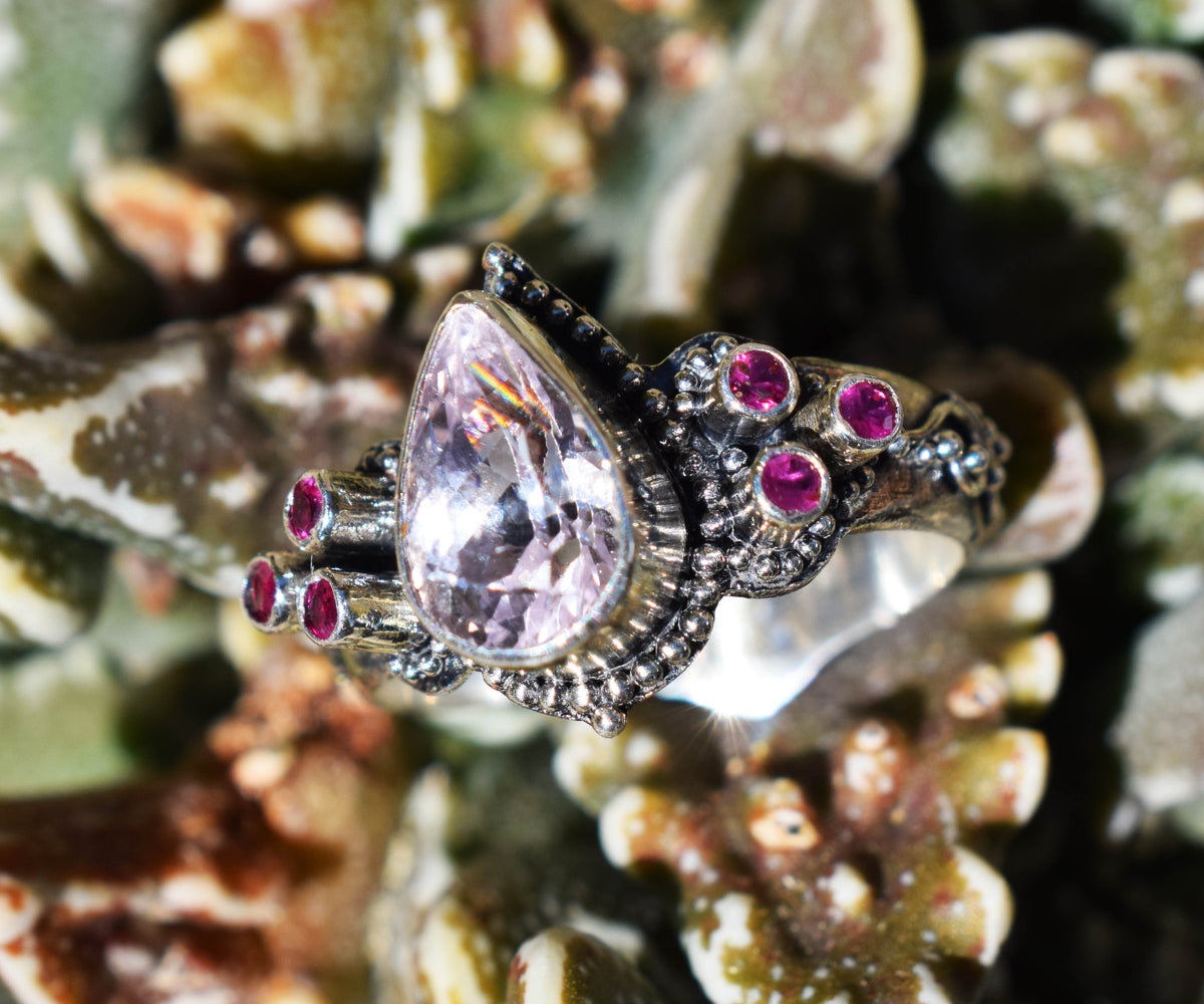 Anillo Venecia Kunzita