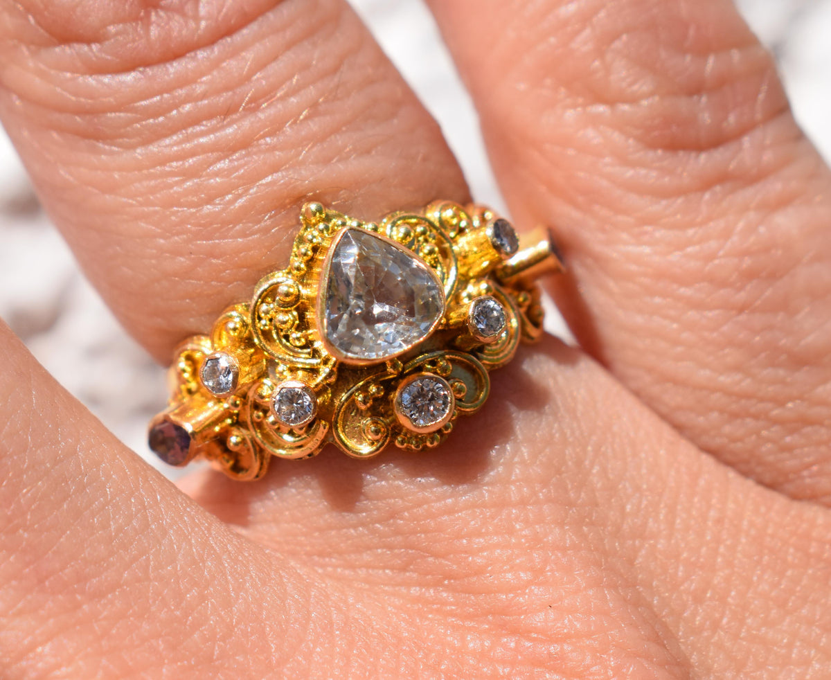 Anillo gold Magic Lotus Zafiro