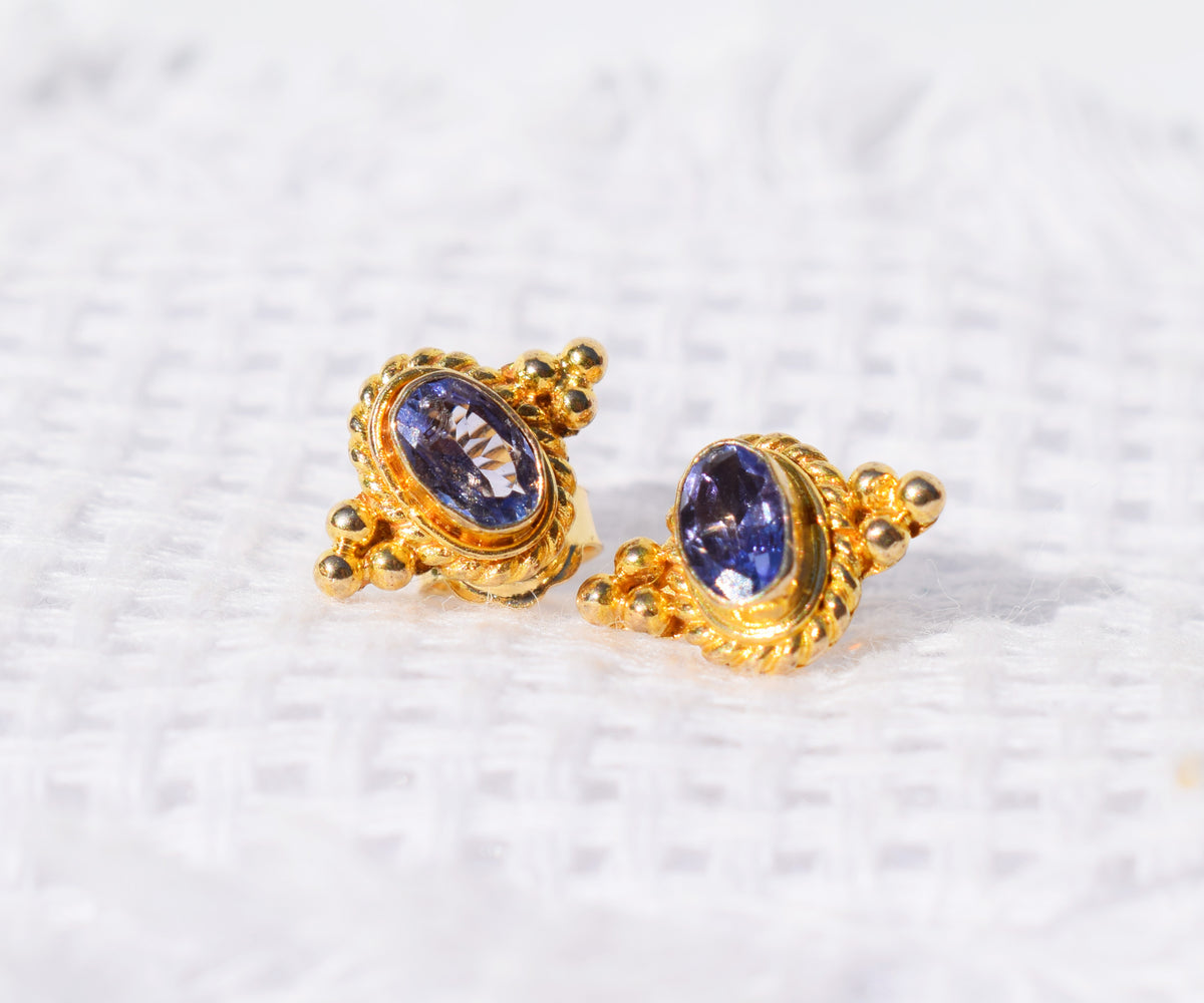 Aros Basic Studs Tanzanitas