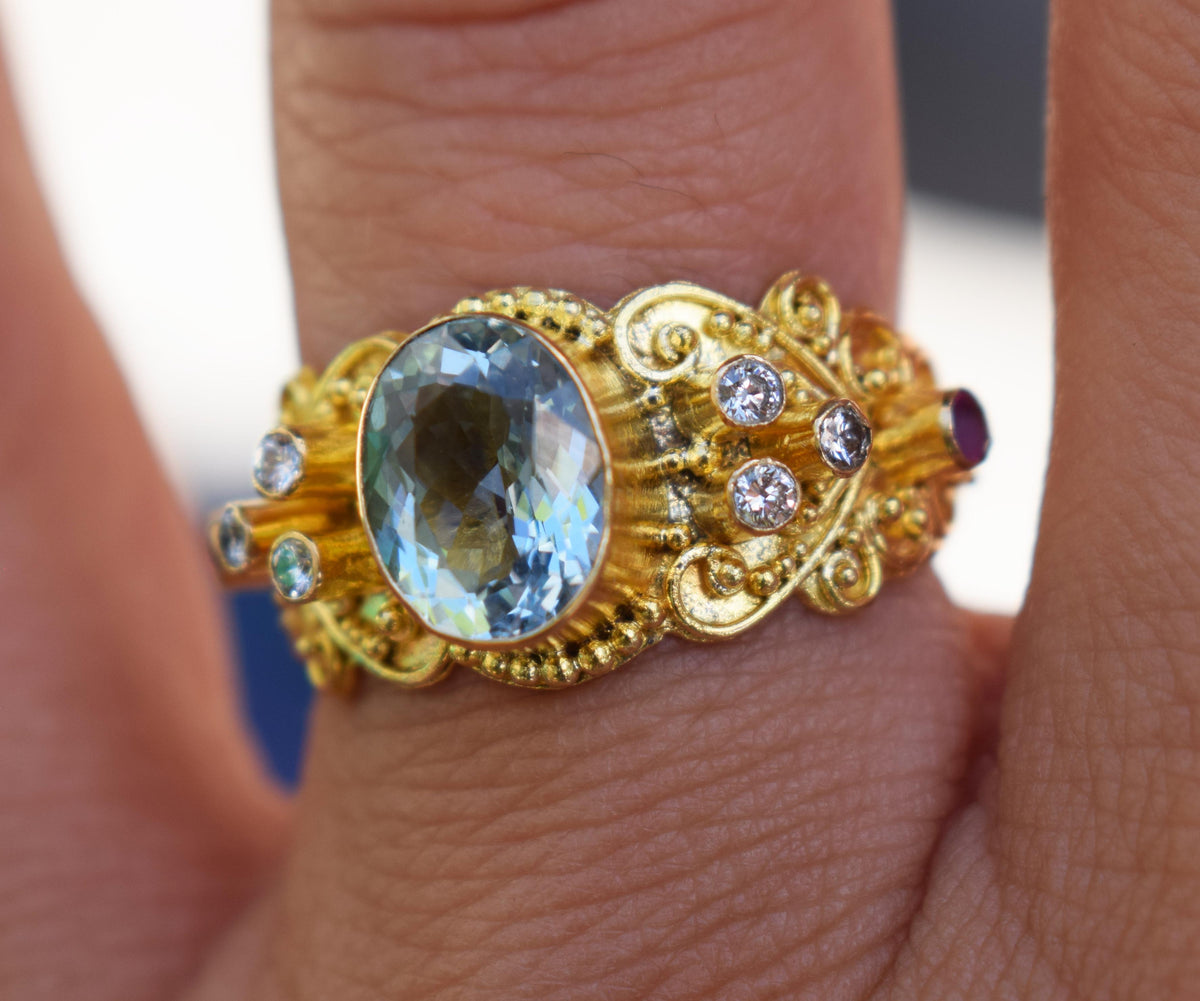 Anillo Kaya Gold Aguamarina