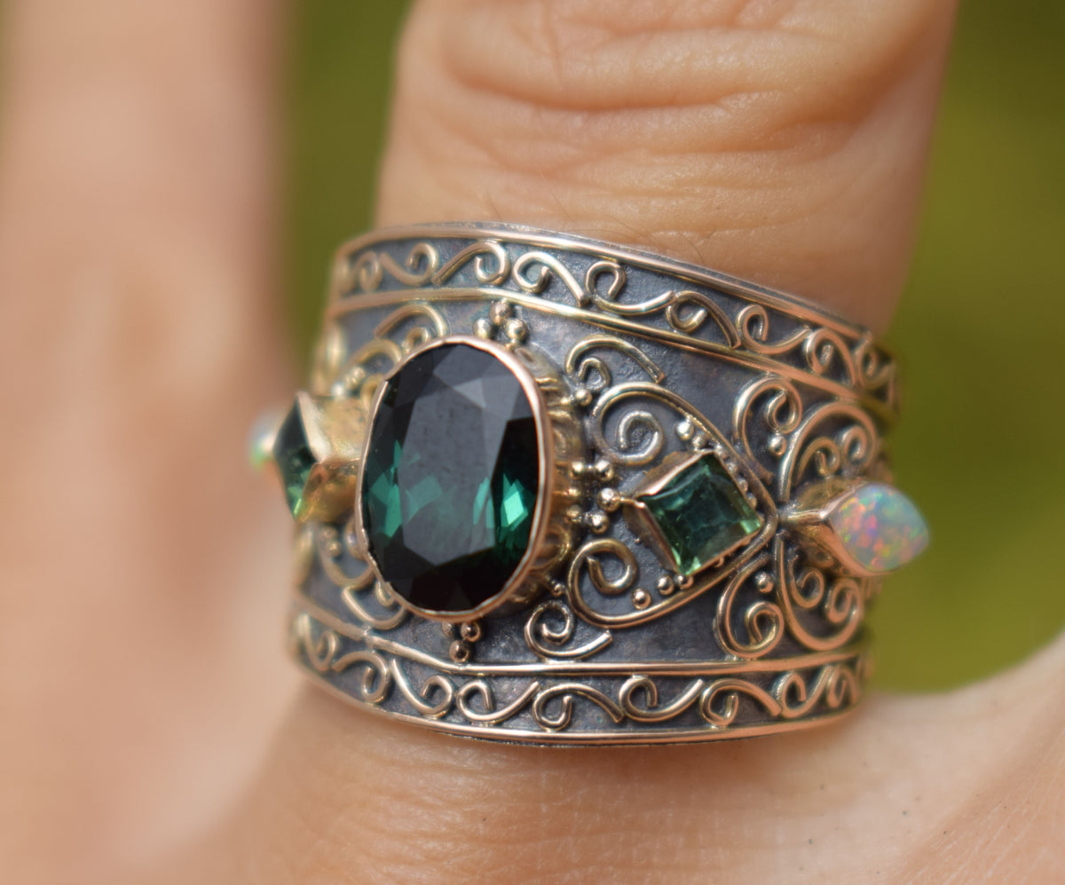 Anillo Las Mil y Una Noches Turmalina Verde