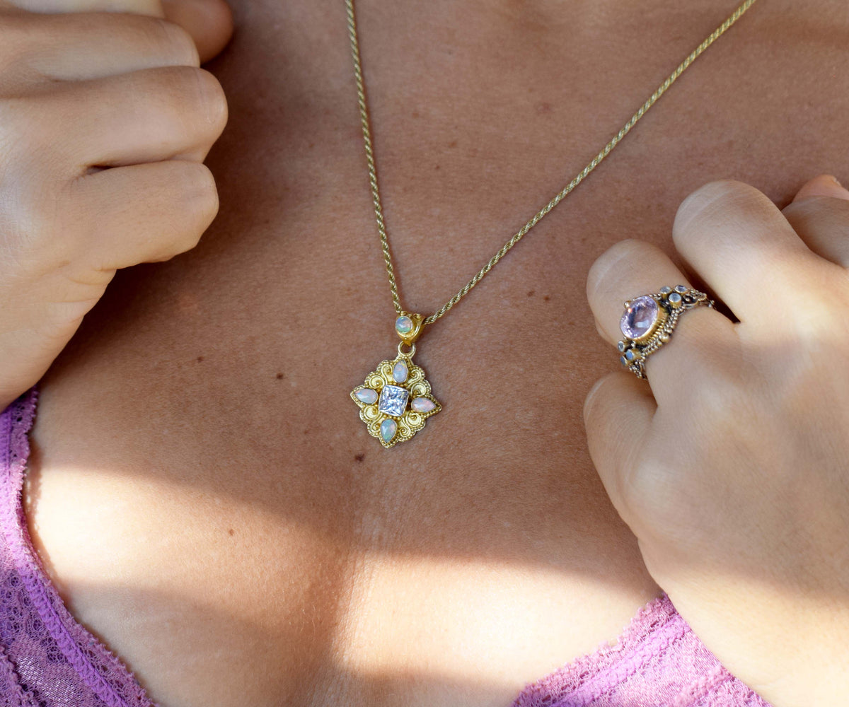 Colgante Goa Kunzita Opalos