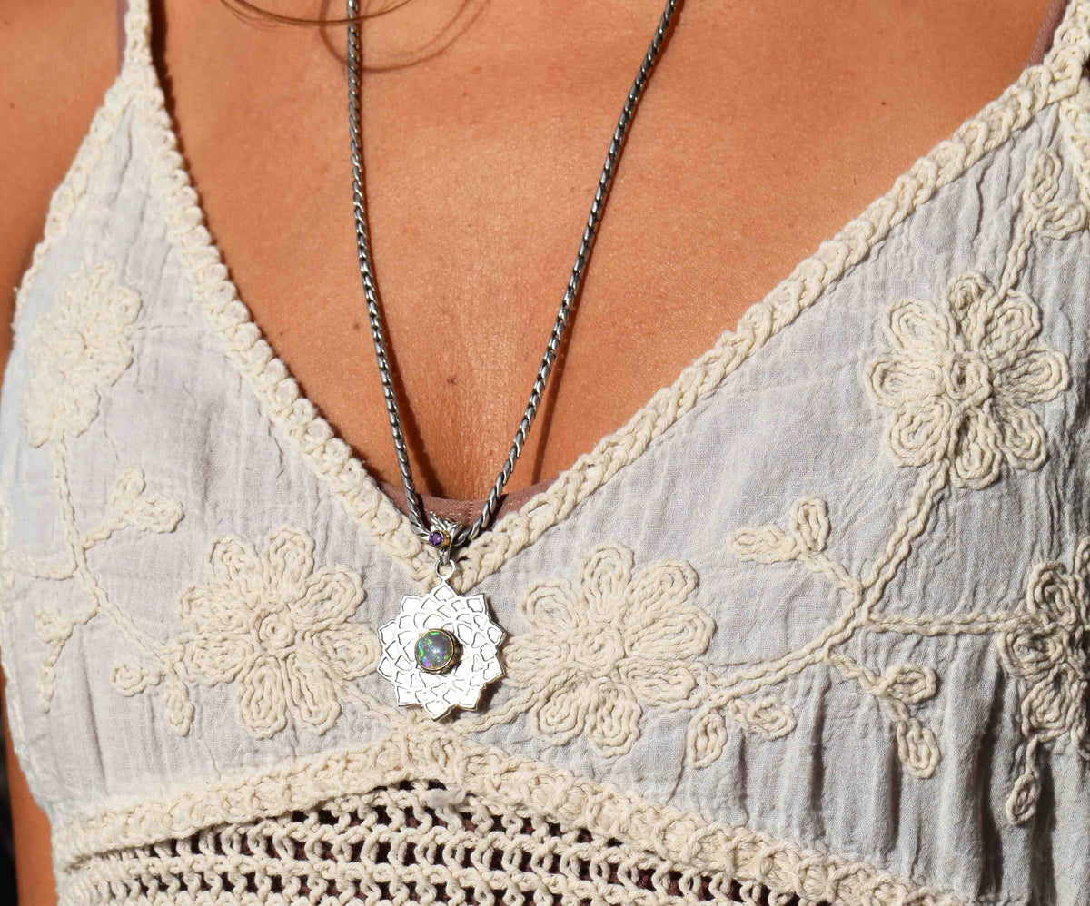 Colgante Sahasrara Ópalo