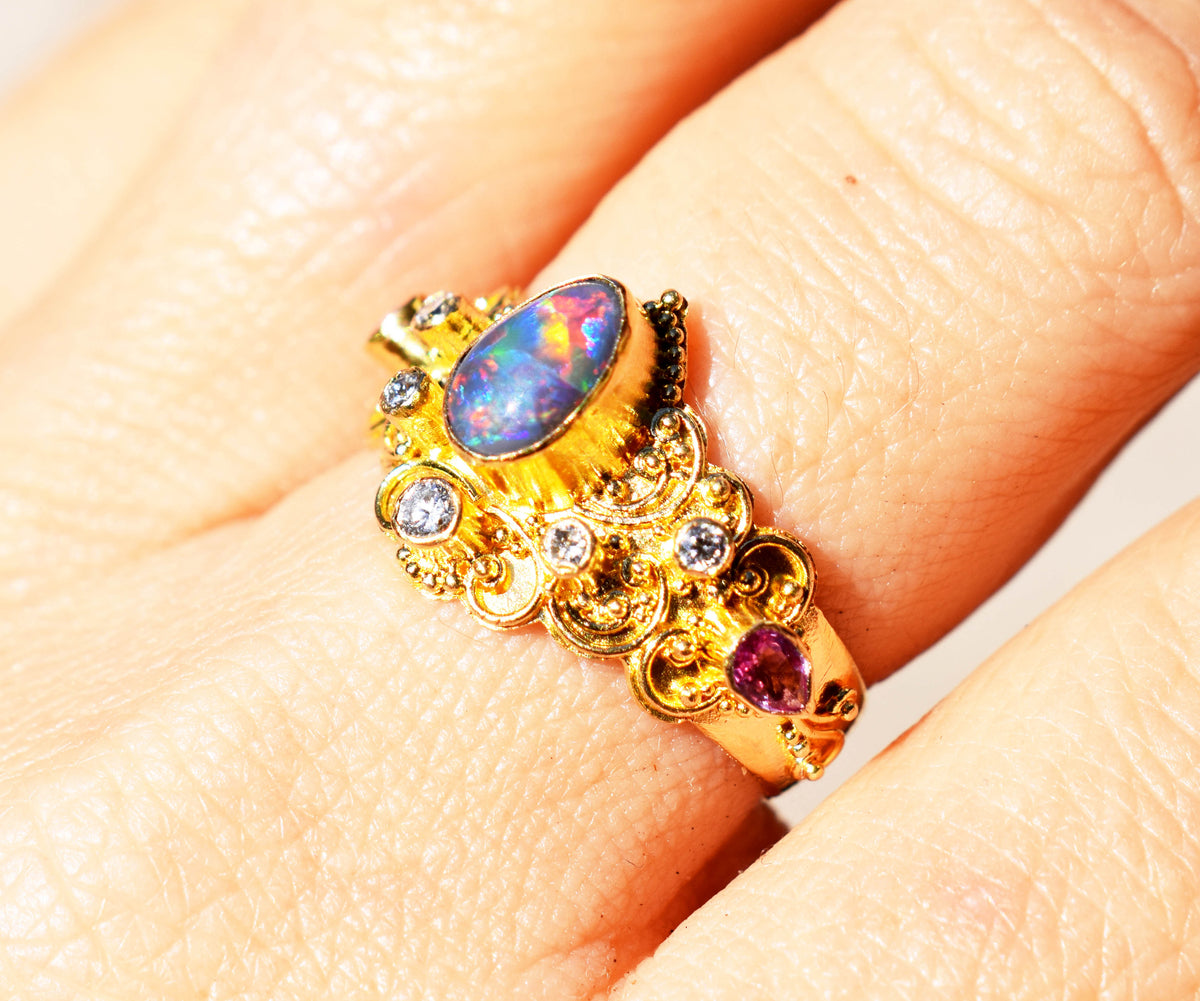 Anillo gold Magic Lotus Ópalo