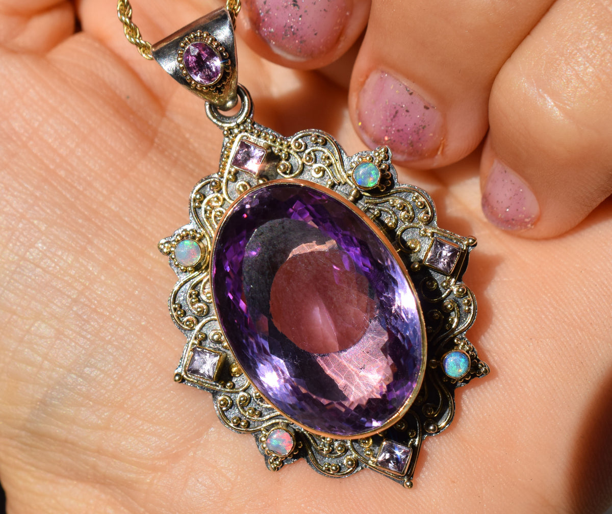 Colgante Isis Amatista