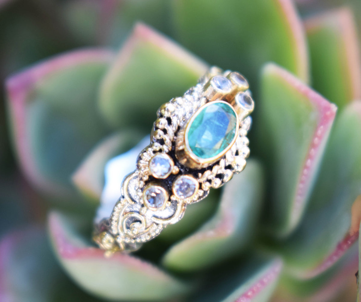 Anillo Azahara Esmeralda