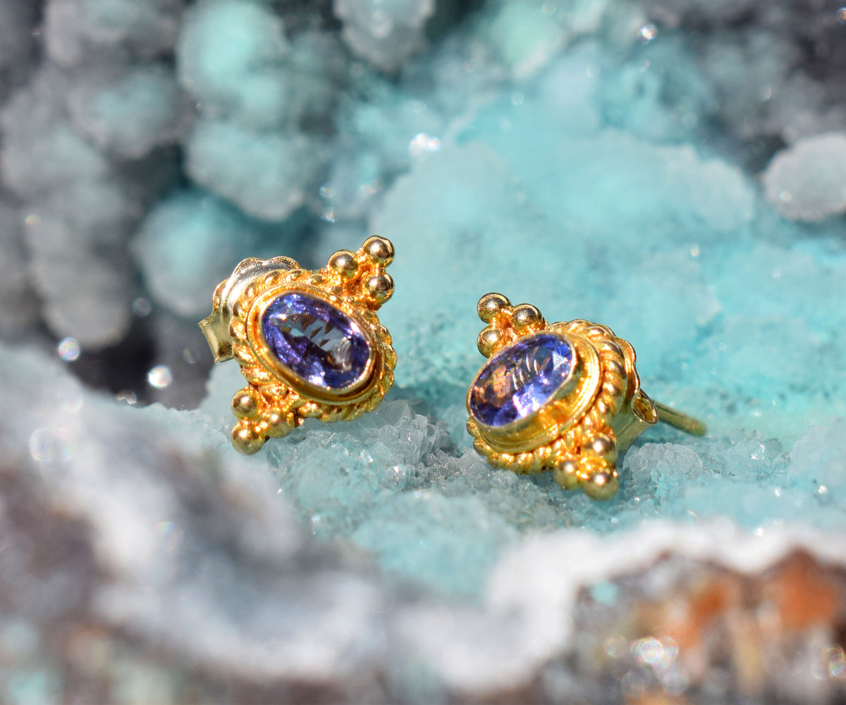 Aros Basic Studs Tanzanitas