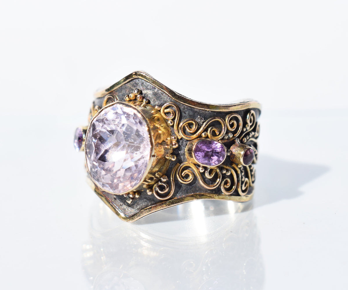 Anillo Makara Kunzita