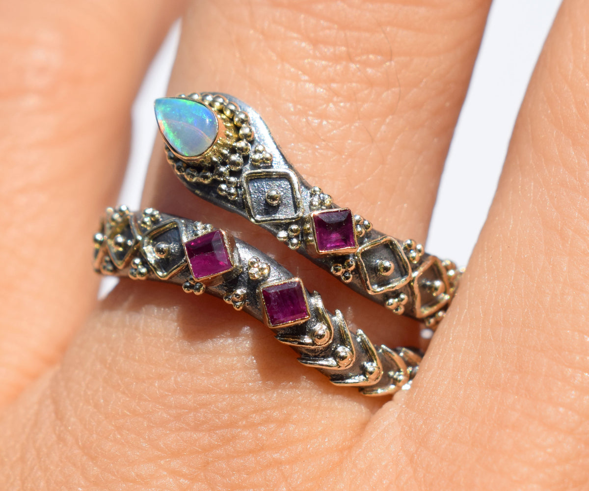 Anillo Kundalini Ópalo Rubi