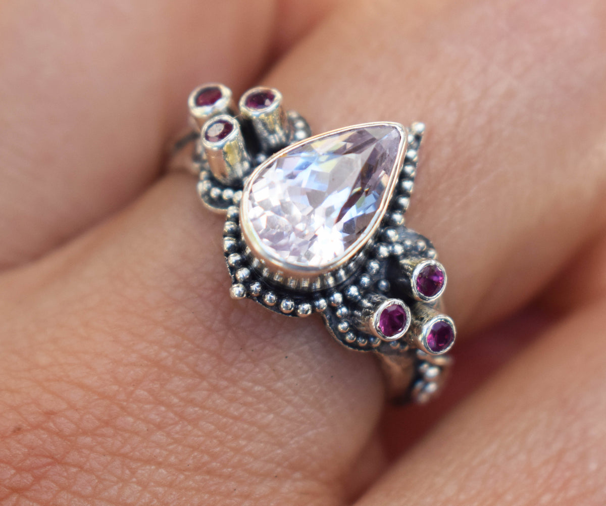 Anillo Venecia Kunzita