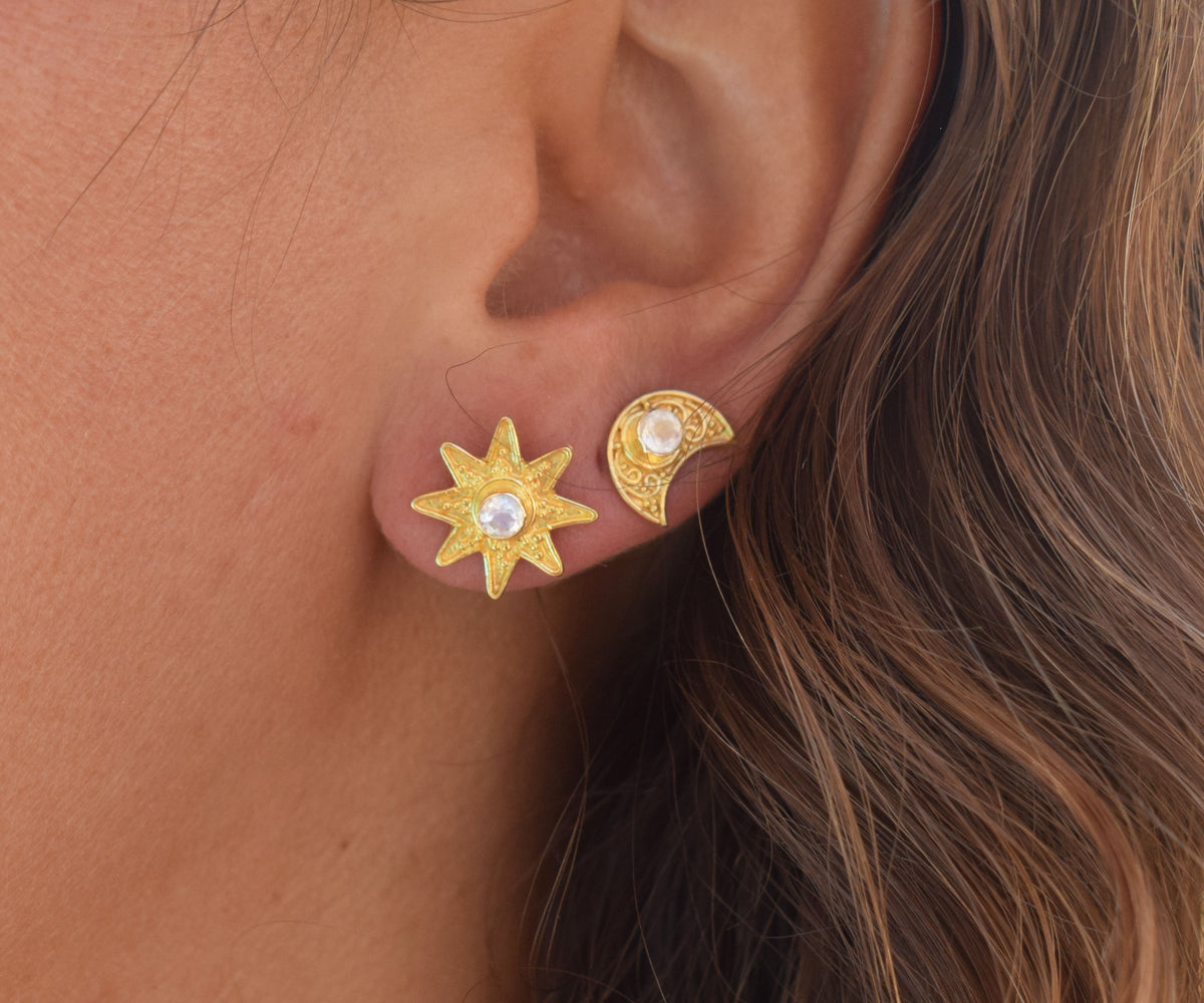 Aros Moon Star Gold Piedra Luna