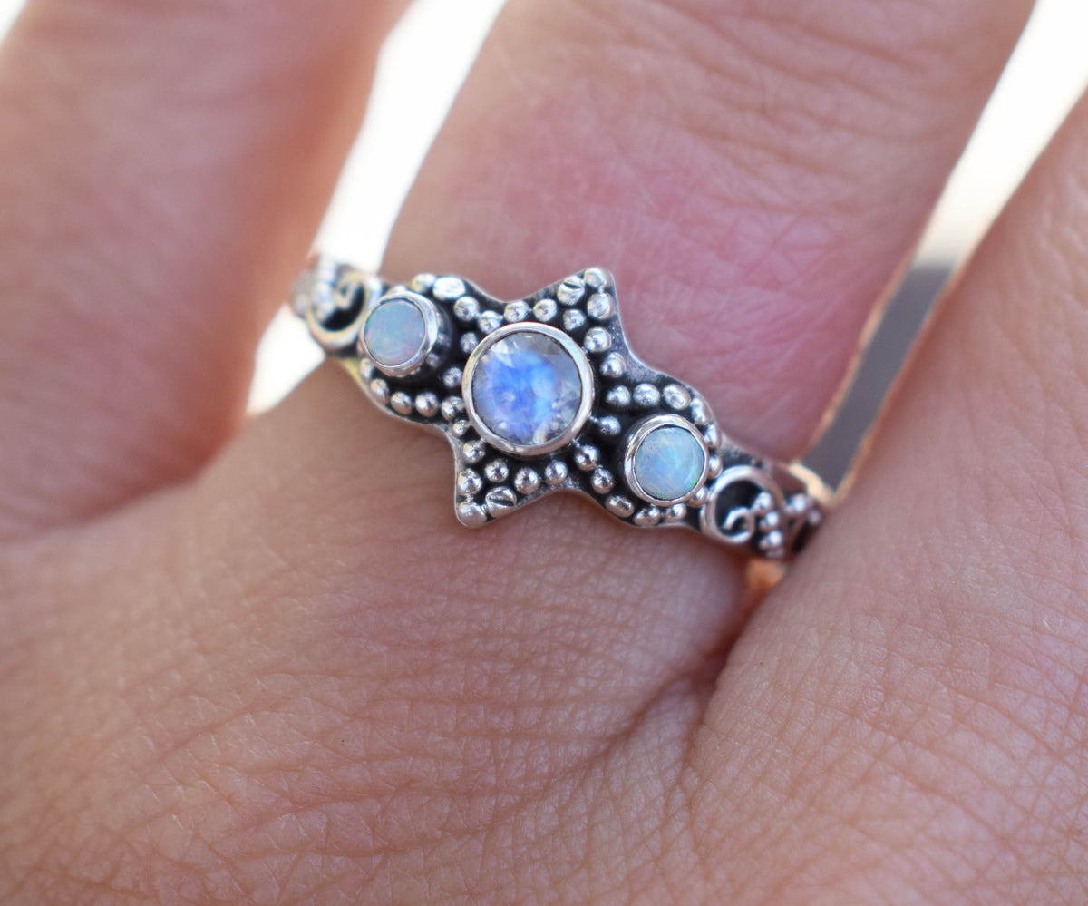 Anillo Roma Piedra Luna