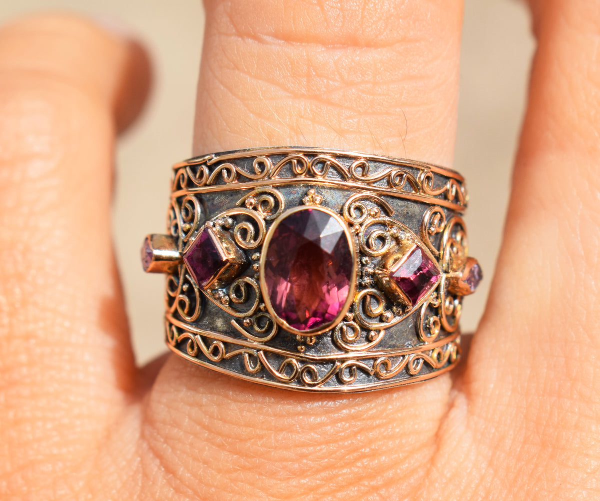 Anillo Las Mil y Una Noches Turmalina Rosa