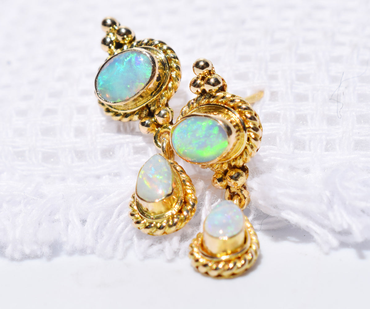 Aros Oval Drop Opalos