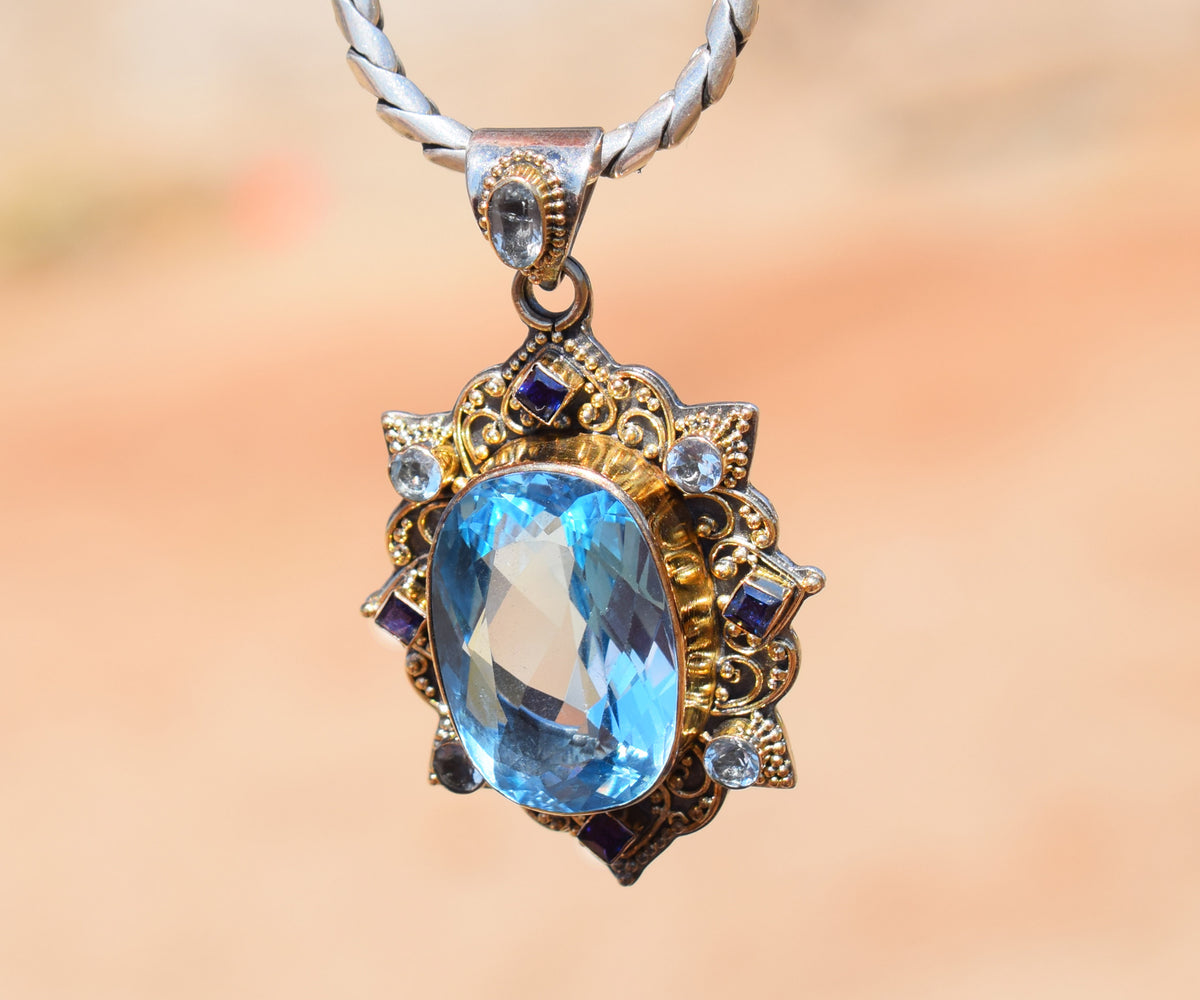 Colgante Isis Topacio