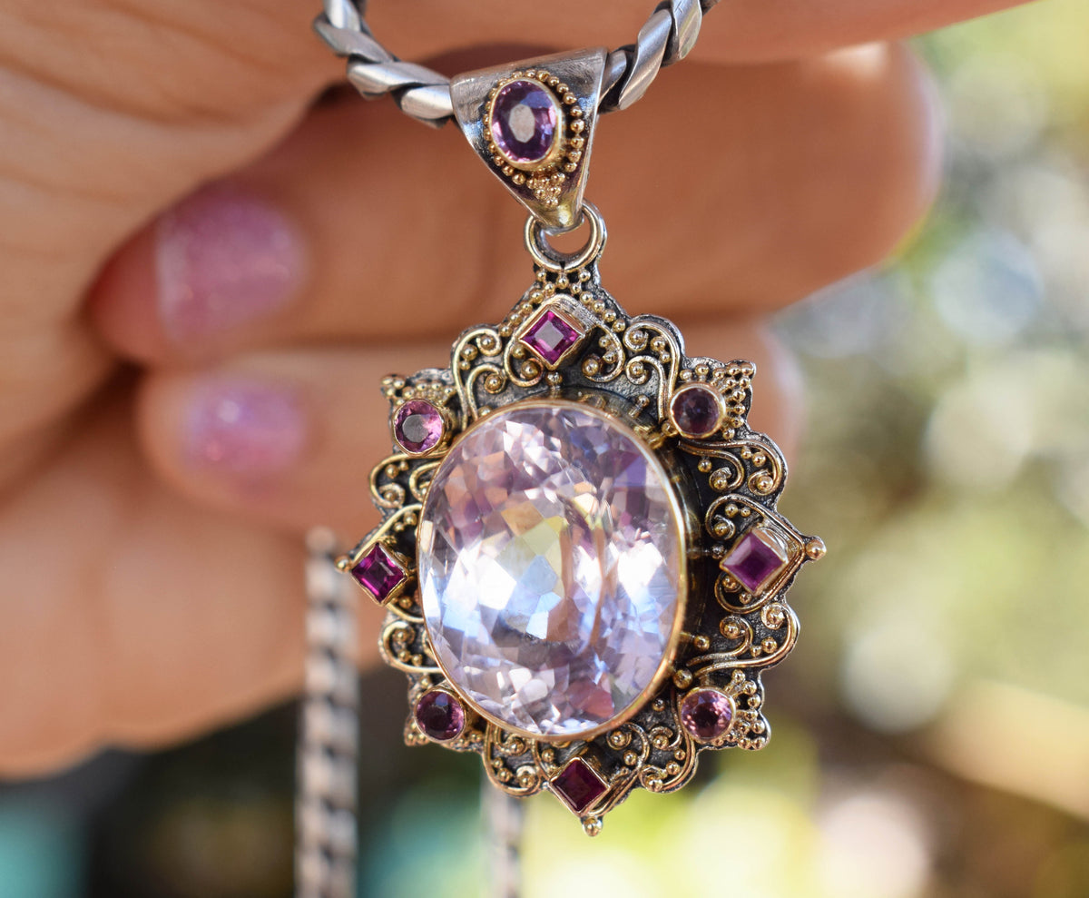 Colgante Isis Kunzita