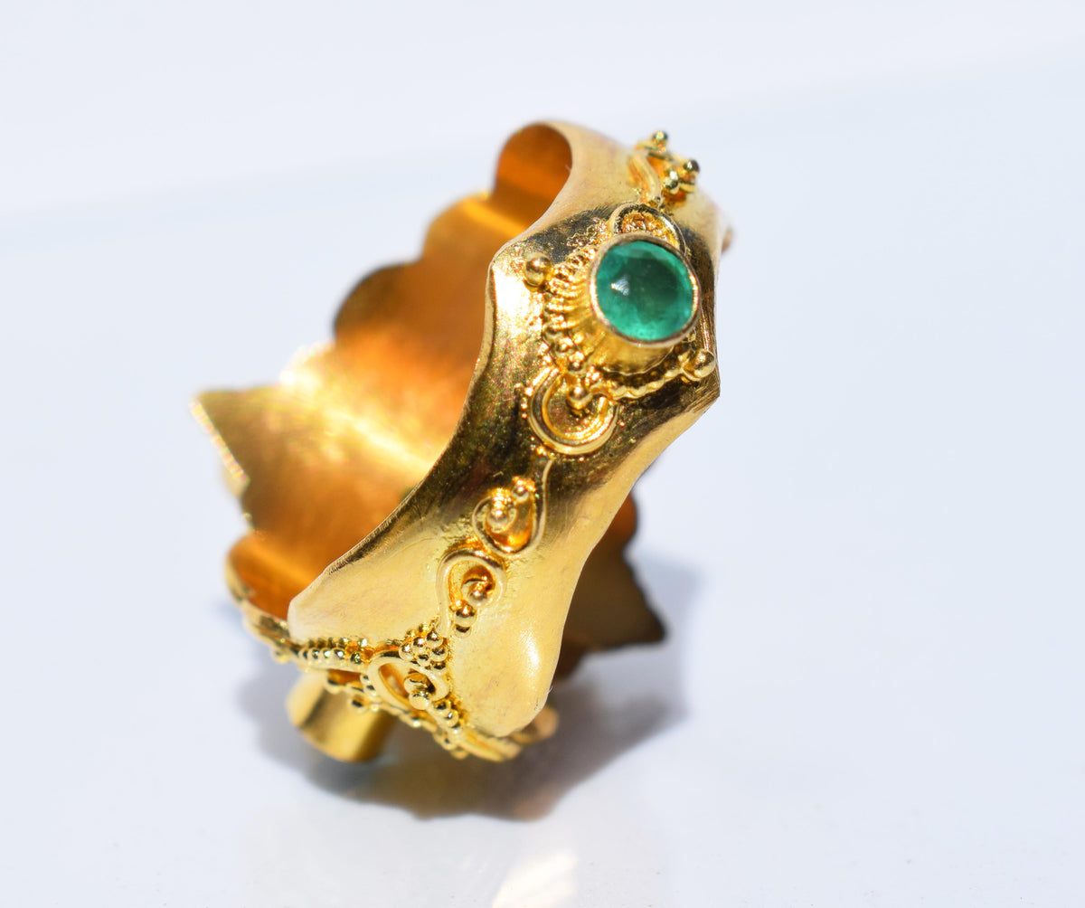 Anillo gold Kerala Esmeralda