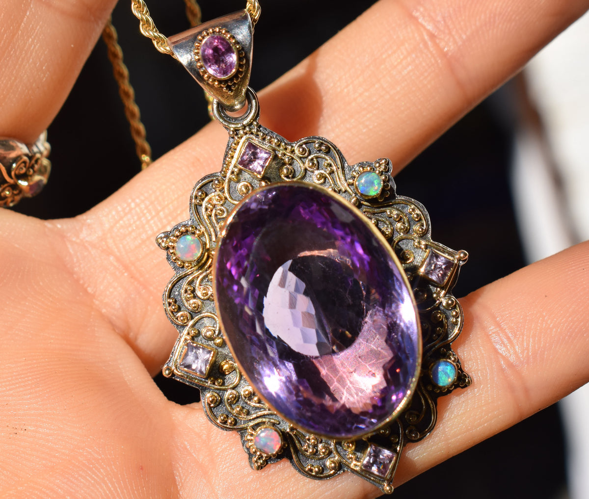 Colgante Isis Amatista