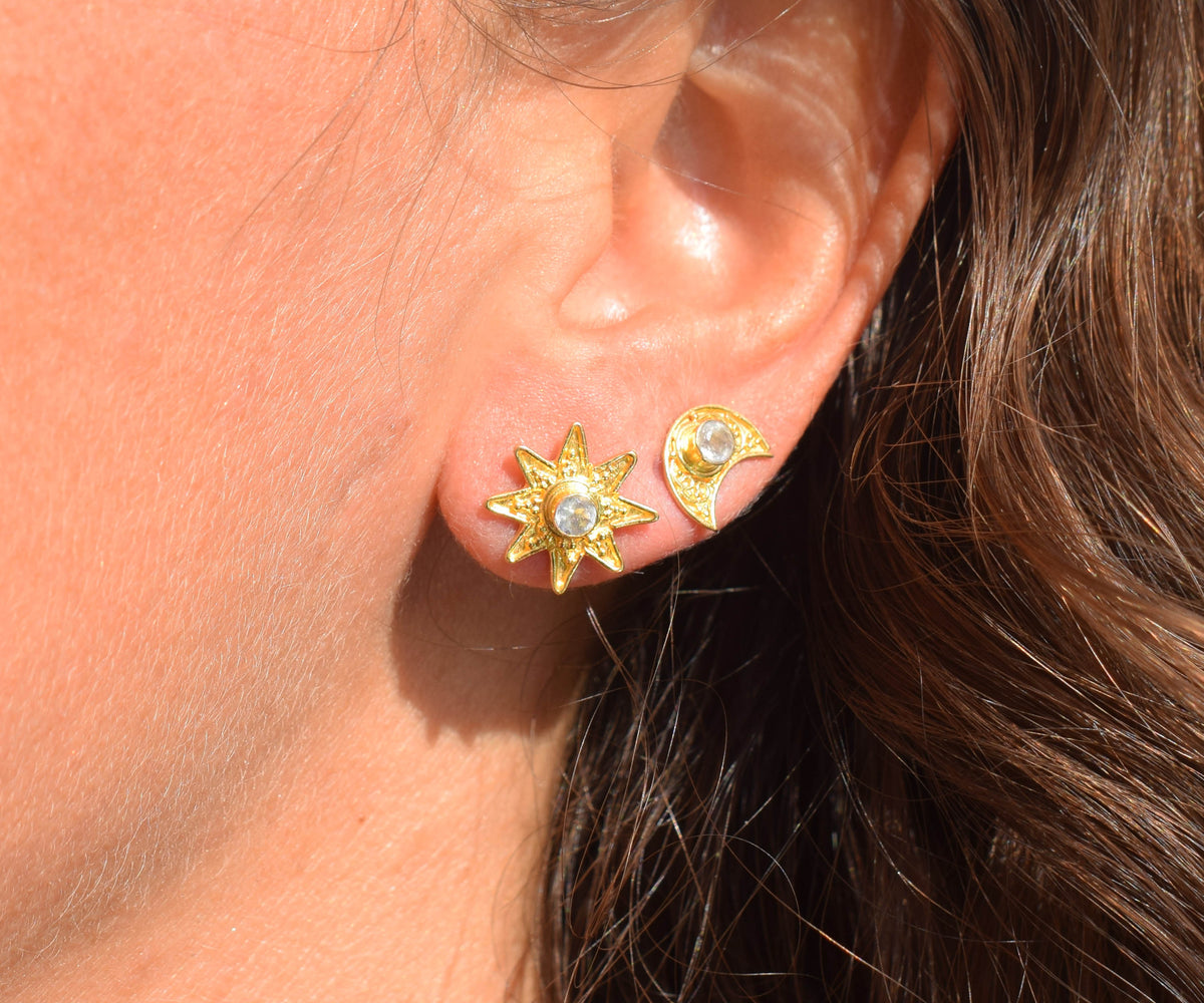 Aros Moon Star Gold Piedra Luna