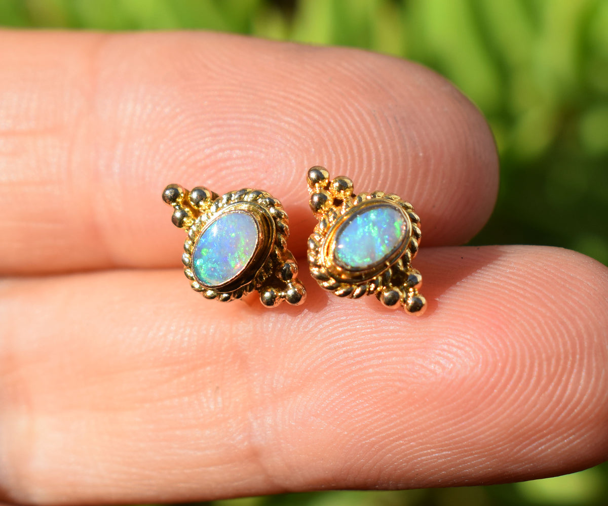 Aros Basic Studs Opalos