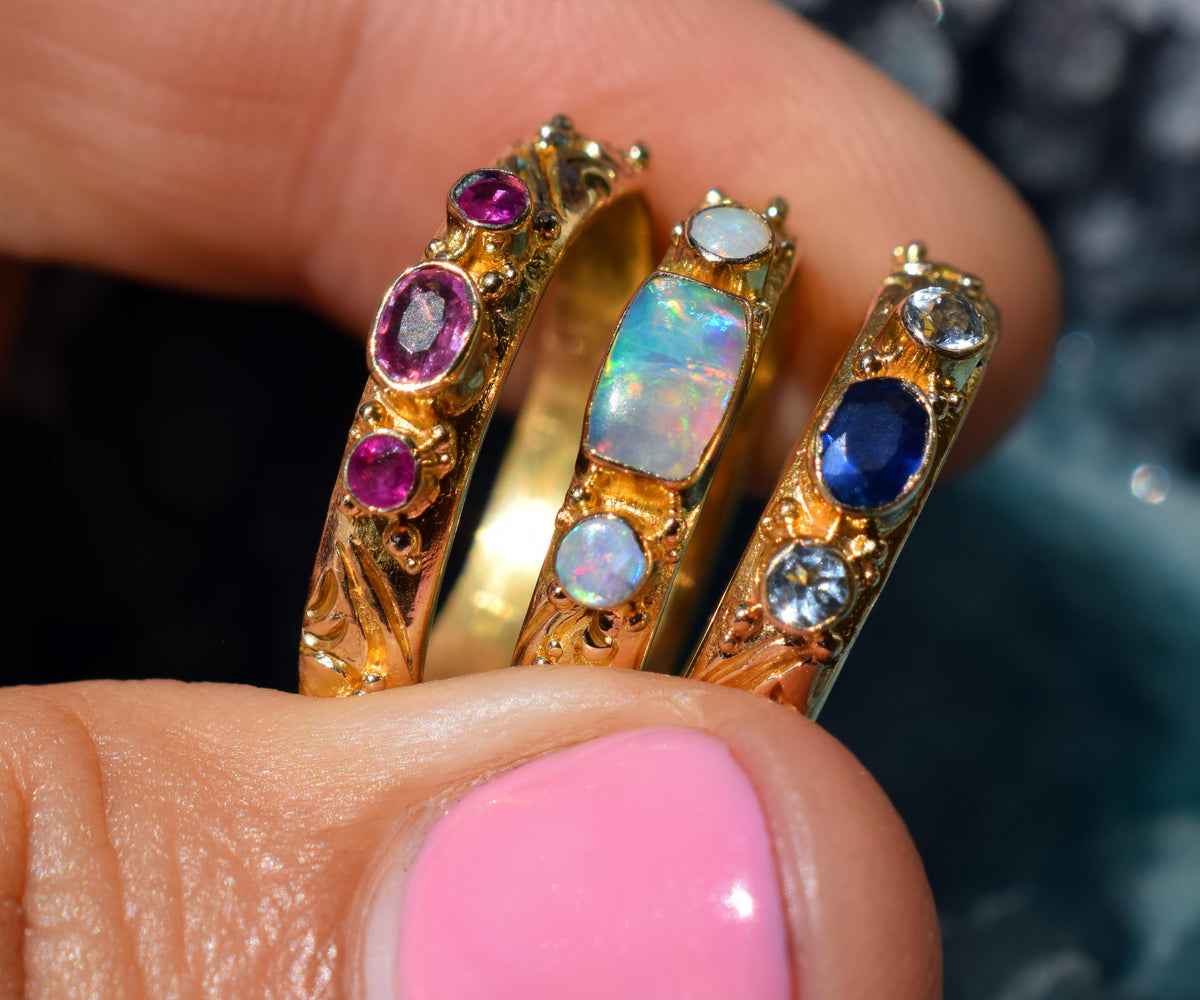 Anillo Basic Gold Zafiro