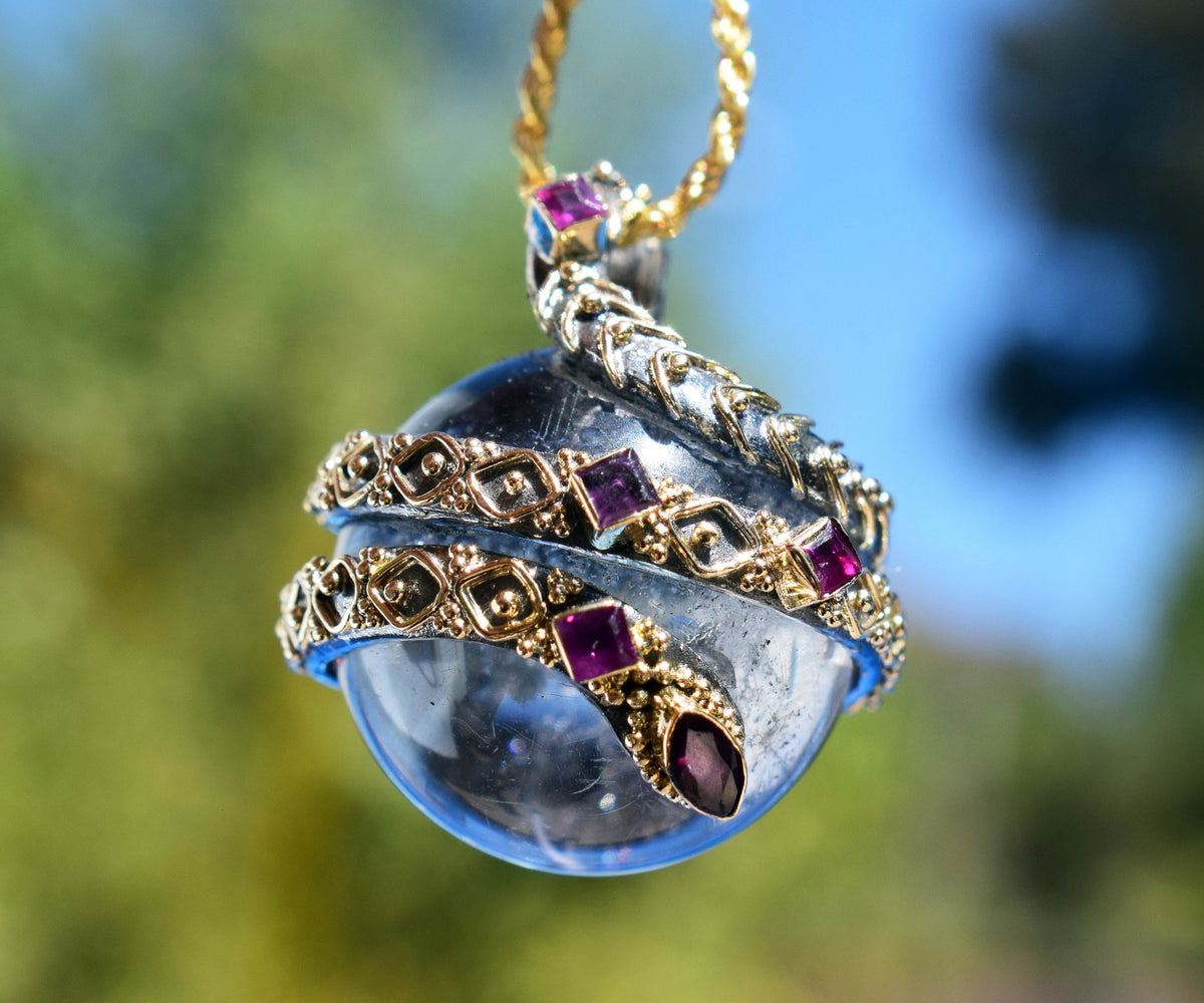 Amuleto Madre Kundalini Cuarzo Rubies