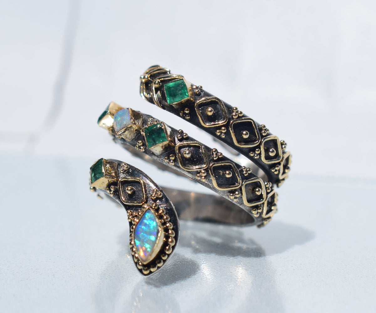 Anillo Kundalini Ópalo esmeralda