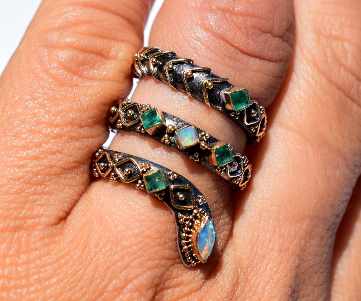 Anillo Kundalini Ópalo esmeralda