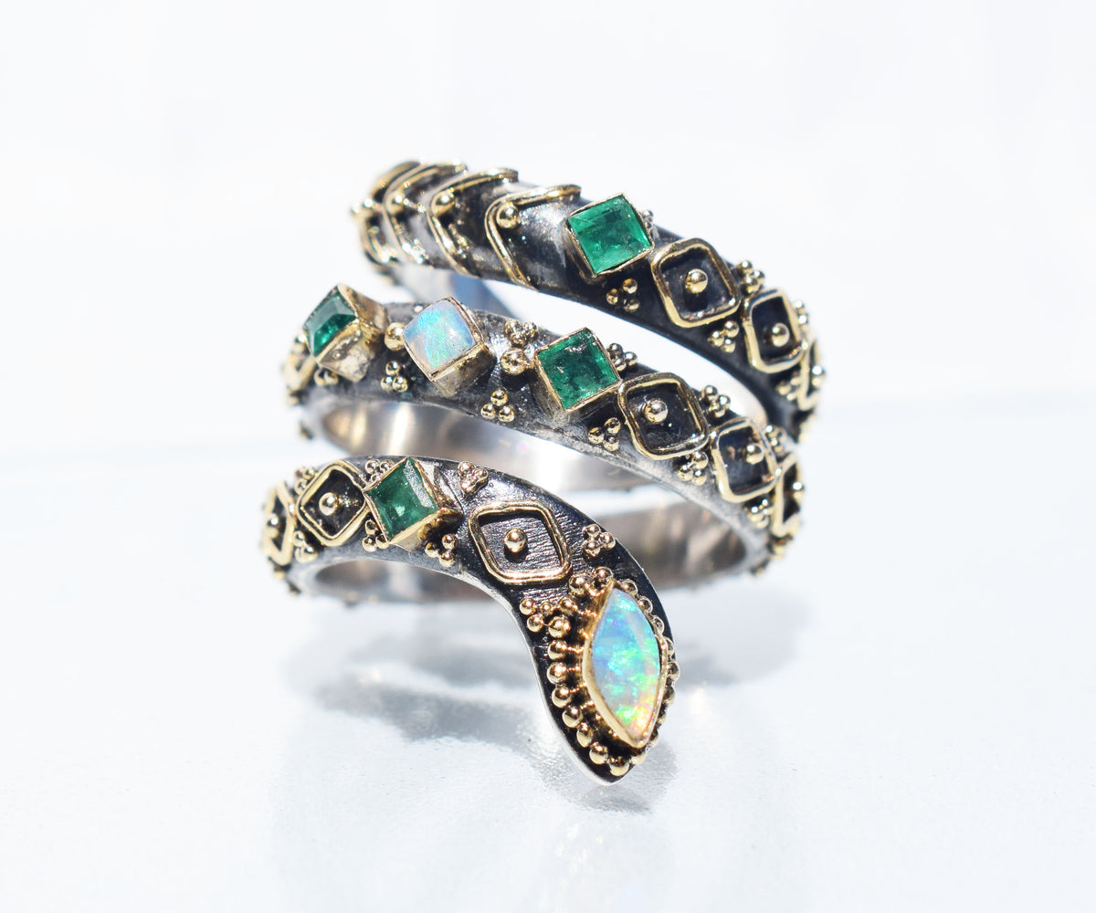Anillo Kundalini Ópalo esmeralda